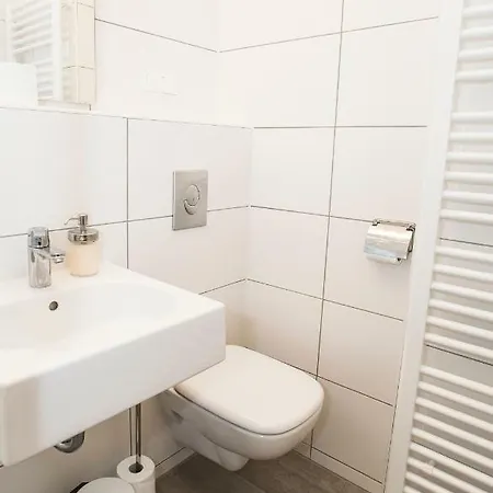 Ferienwohnung Nahe Messezentrum Apartment *